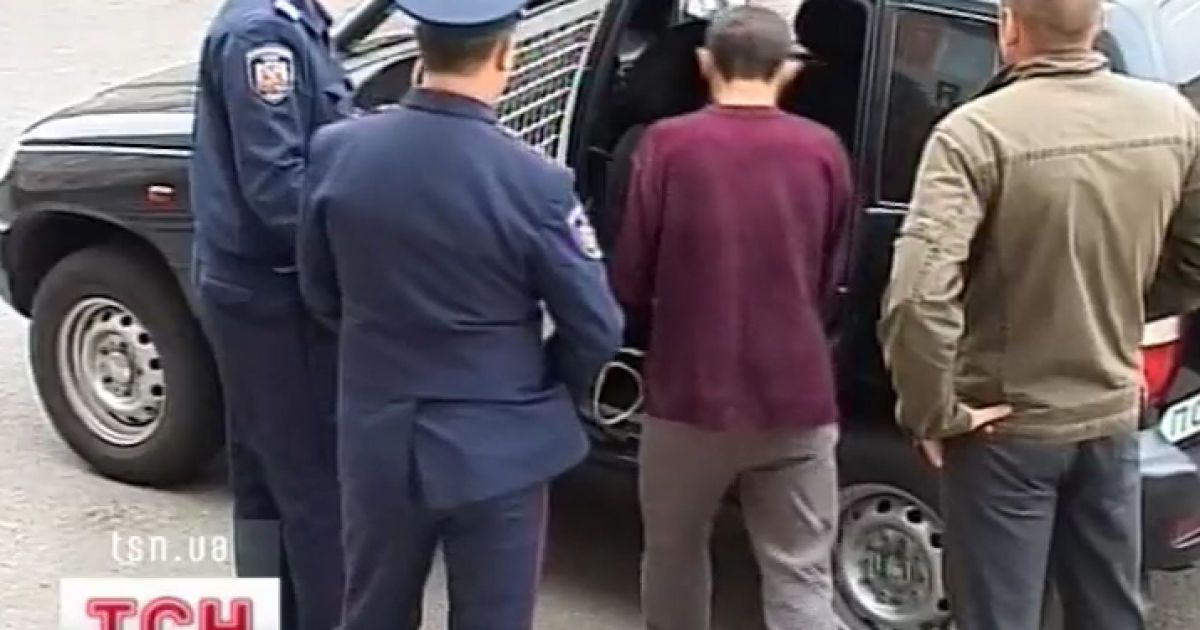 У Бердичеві спіймали зека, який знущався над дівчатами