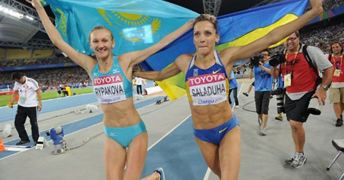 Ольга Саладуха принесла Україні перше "золото" на чемпіонаті світу з легкої атлетики в Тегу / © AFP