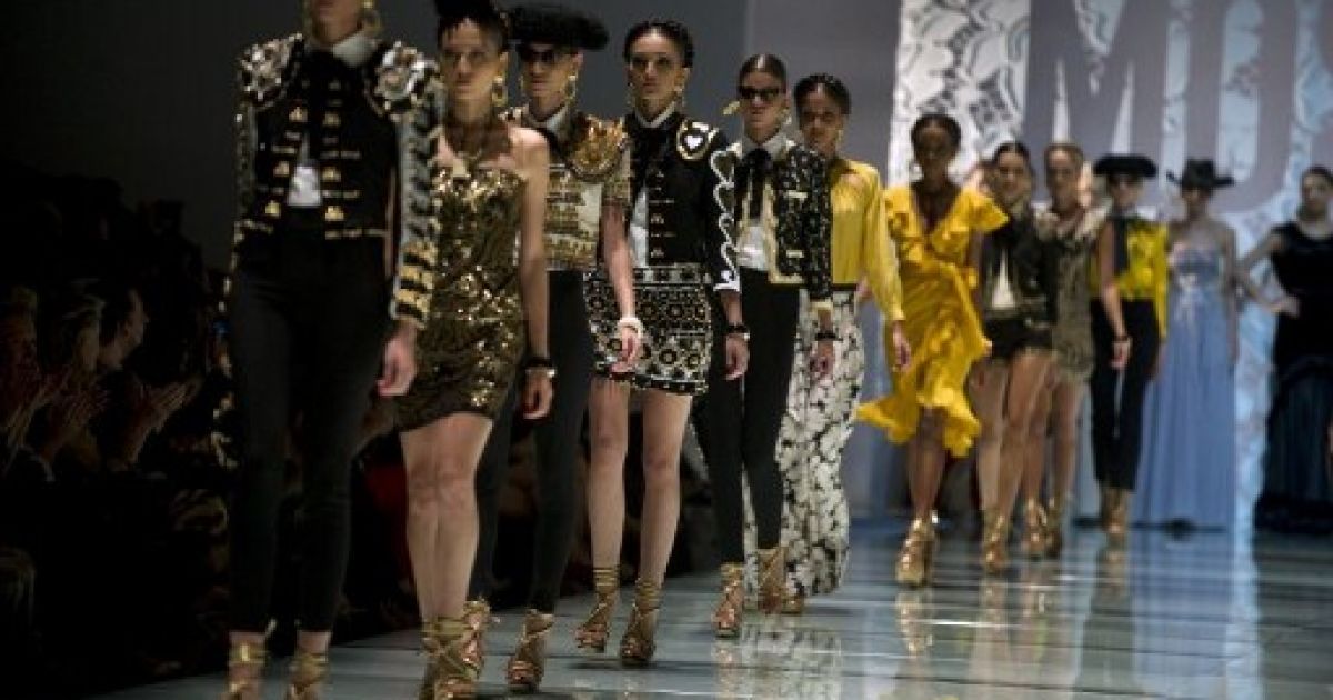 Показ Moschino на Колумбійському тижні моди / © AFP