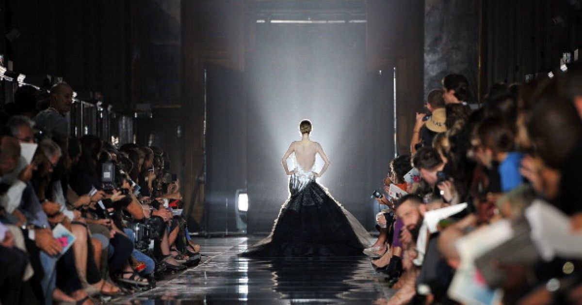 Paris Fashion Week: John Galliano_1 / © Getty Images/FOTOBANK/Style