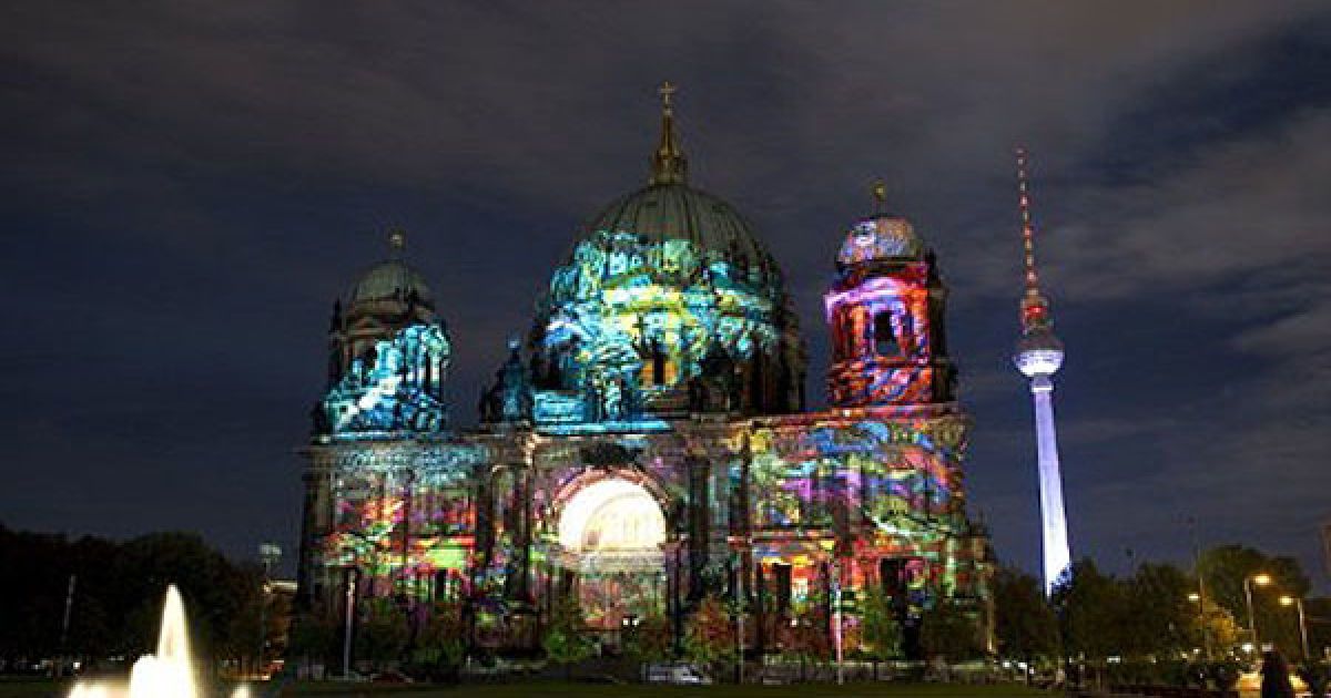 Видовищний фестиваль світла стартував у Берліні / © AFP