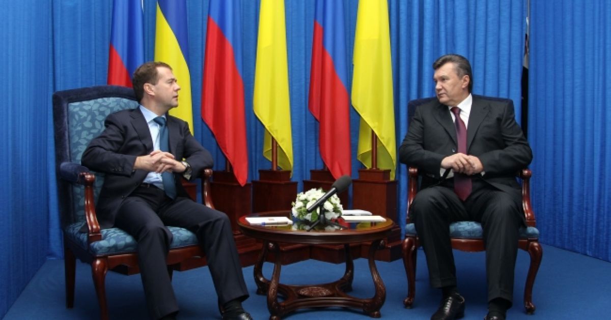 В Донецьку відбулась зустріч президентів України і Росії Віктора Януковича і Дмитра Медведєва у форматі "тет-а-тет". / © President.gov.ua