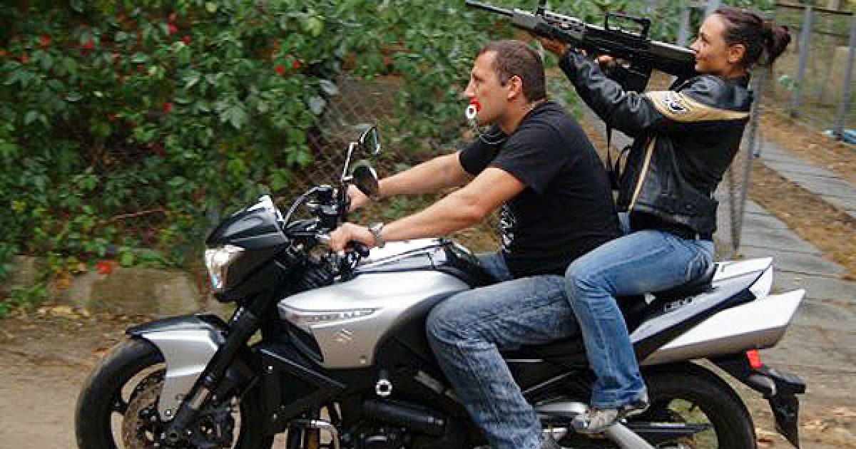 В Миколаєві сотні байкерів взяли участь у байкерському зльоті "Назад у дитинство-2011". / © УНІАН