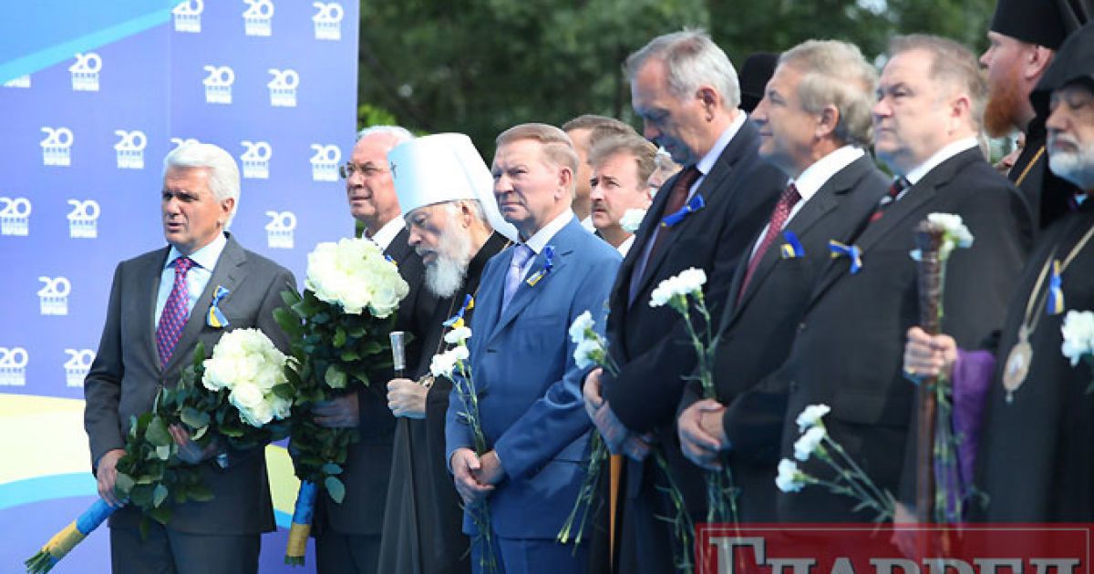 У День Незалежності біля пам&#039;ятника Святому Володимиру в Києві провели урочисте зібрання "Благословенна і єдина Україна". / © Фото Віра Підгайна/Главред