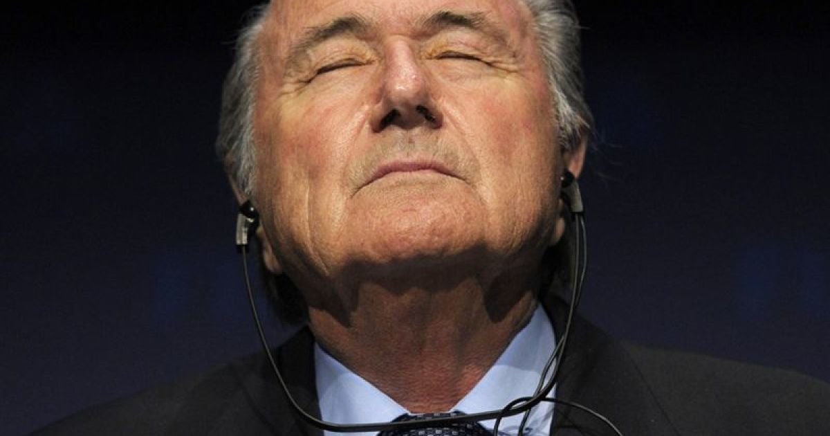 Блаттер снова попал в скандал