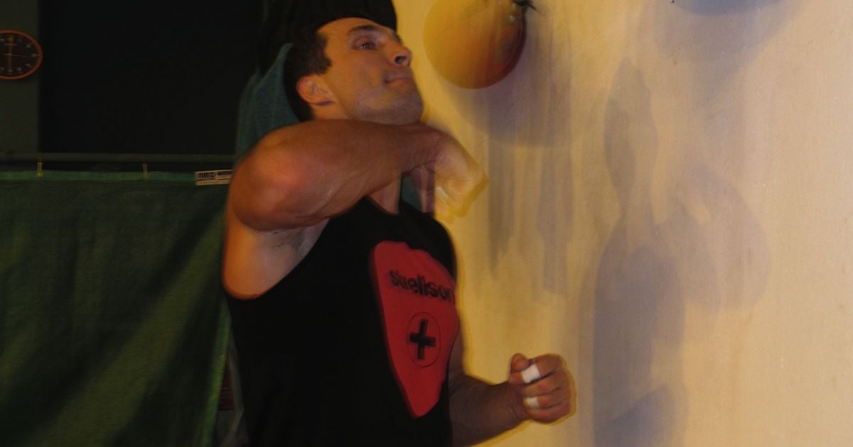 Підготовка Володимира Кличка до бою з Мормеком у тренувальному таборі в Австрійських Альпах