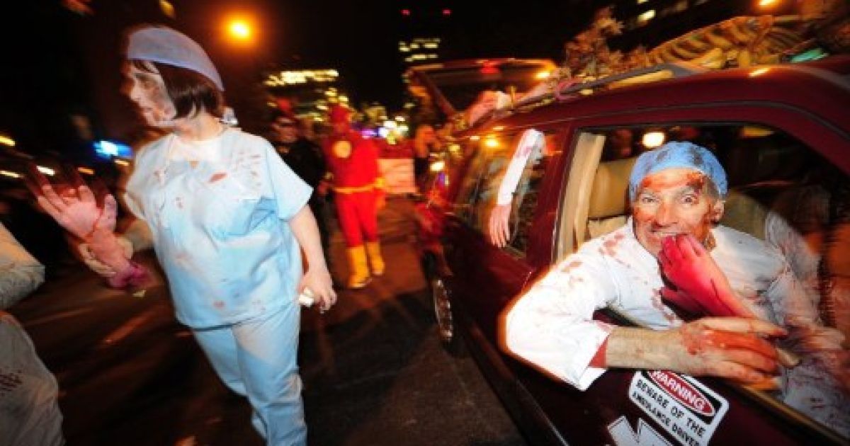 В Нью-Йорку провели наймасовіший за всю історію міста Хелловін-парад. / © AFP