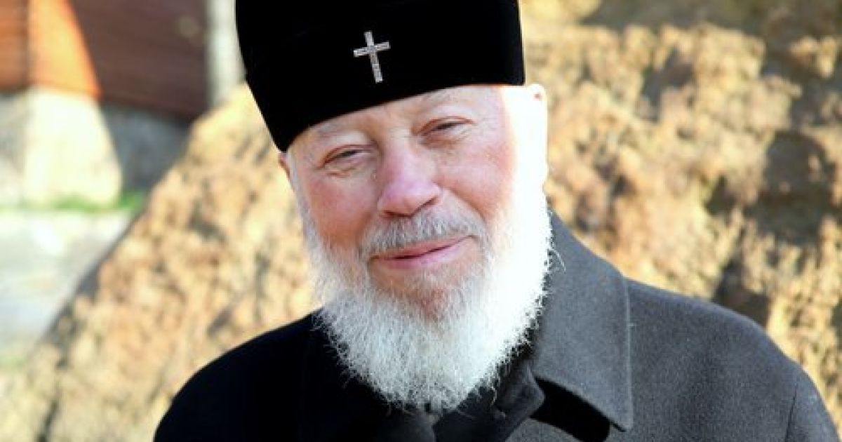 Перебуваючи у звичайній палаті, митрополит тепер зможе частіше приймати відвідувачів