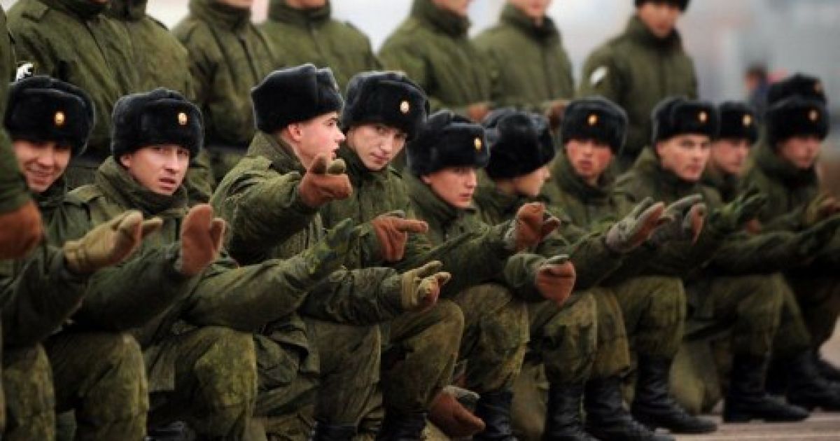 В Москві відбулась перша репетиція військового параду, який пройде 7 листопада на Красній площі. / © AFP