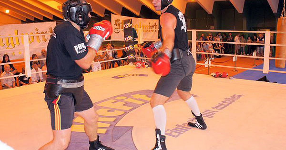 Чемпіон світу з боксу за версією WBC Віталій Кличко готується до бою з Томашом Адамеком, який відбудеться 10 вересня у Вроцлаві. / © Klitschko / Facebook