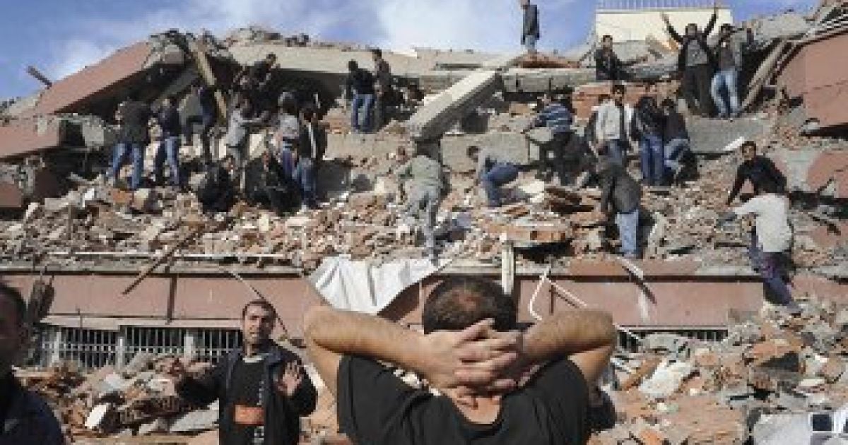 Кількість жертв землетрусу в турецькій провінції Ван зросла до 138 осіб