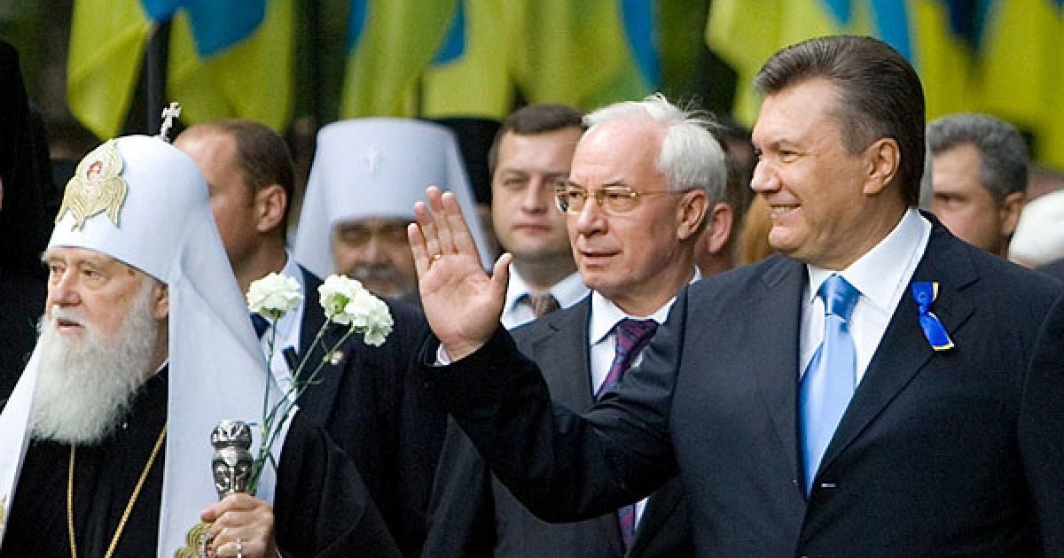 Президент України Віктор Янукович поклав квіти до пам&#039;ятника Святому Володимиру. / © Офіційний сайт Президента України