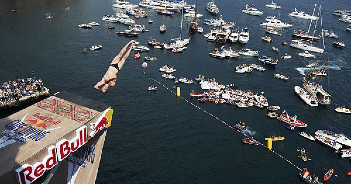 В Ялті вперше провели фінал престижної світової серії Red Bull Cliff Diving 2011. / © RedBullContentpool