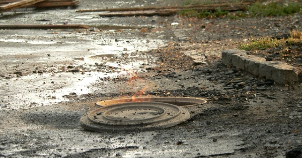 В результаті вибуху газу в Ужгороді, 3 людини постраждали, а місто залишилося без газопостачання.