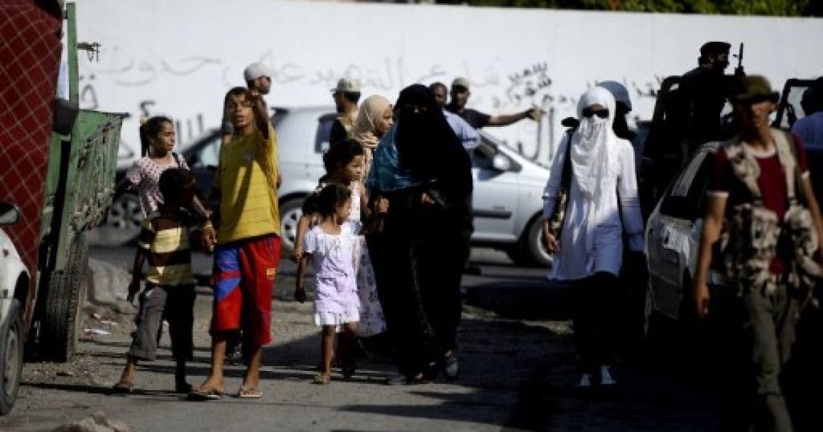 Наступ лівійських повстанців на Тріполі: захоплено більшу частину лівійської столиці, центральну площу міста і державне телебачення. / © AFP