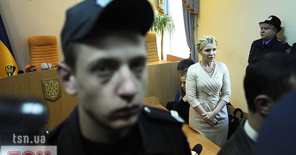 Суддя Родіон Кірєєв оголосить вирок екс-прем&#039;єру Юлії Тимошенко приблизно о 12:30 11 жовтня. Про це повідомило джерело ТСН.ua у залі Печерського суду.