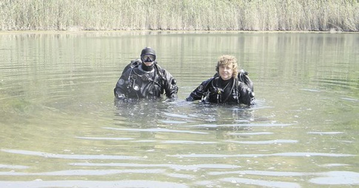 На Донеччині знайшли аномальне озре з рідким склом