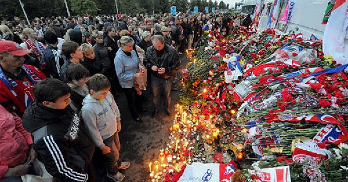 У Ярославській області почалася триденна жалоба за жертвами катастрофи Як-42. / © AFP