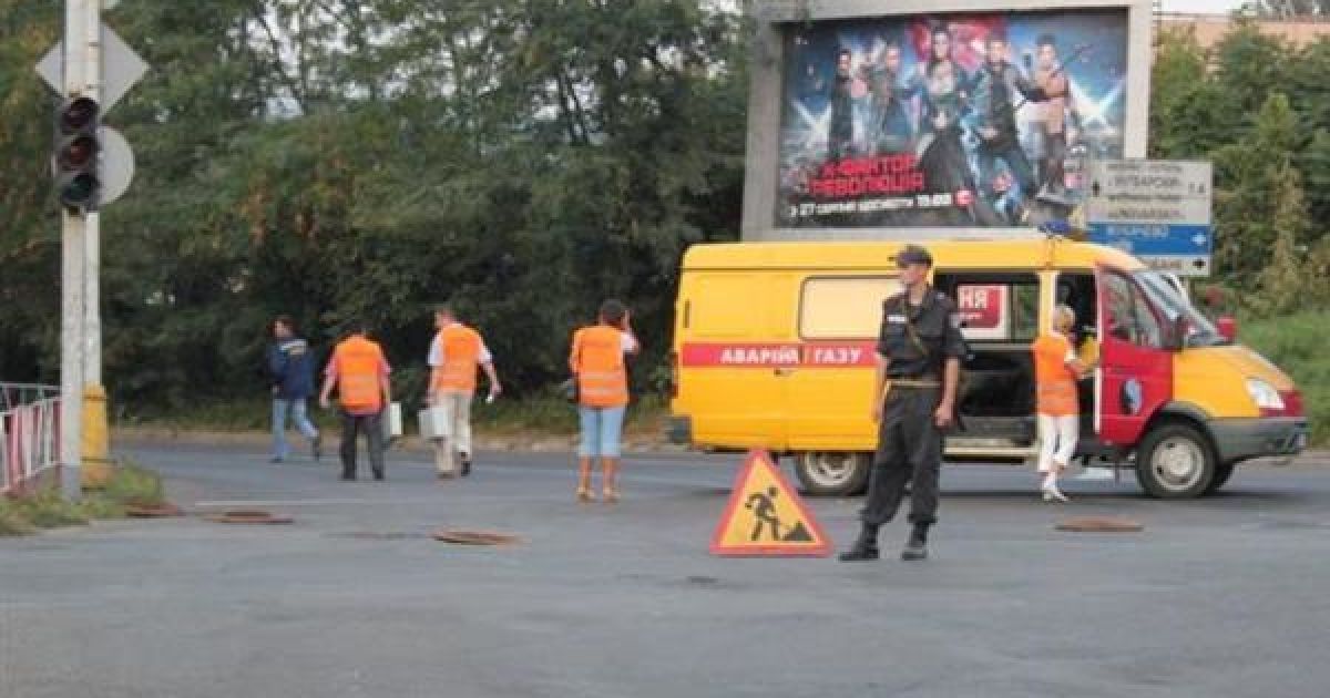 В результаті вибуху газу в Ужгороді, 3 людини постраждали, а місто залишилося без газопостачання.