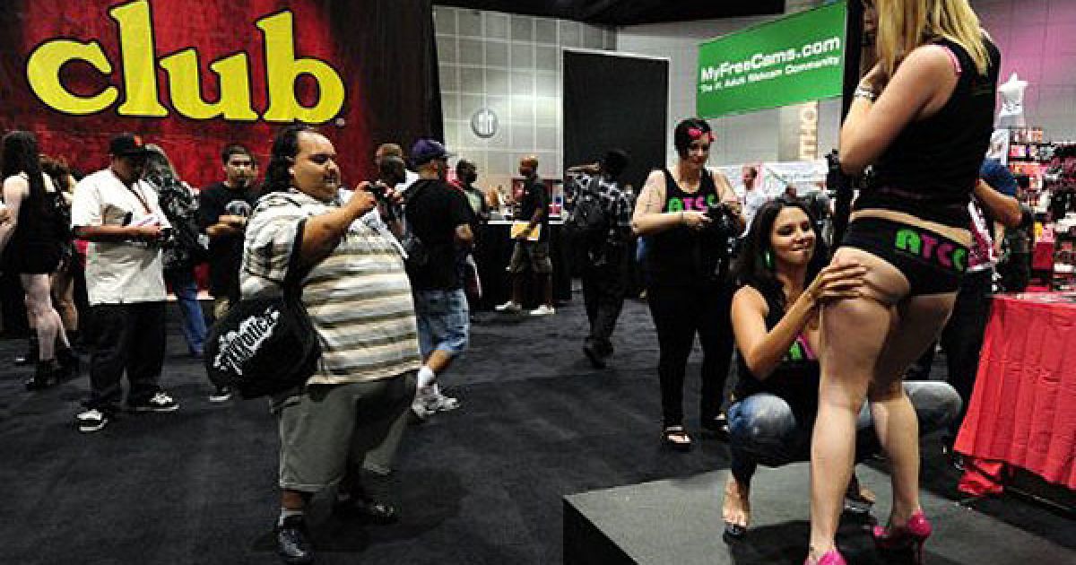 У Лос-Анджелесі проходить виставка товарів для дорослих Exxxotica Expo 2011 / © AFP