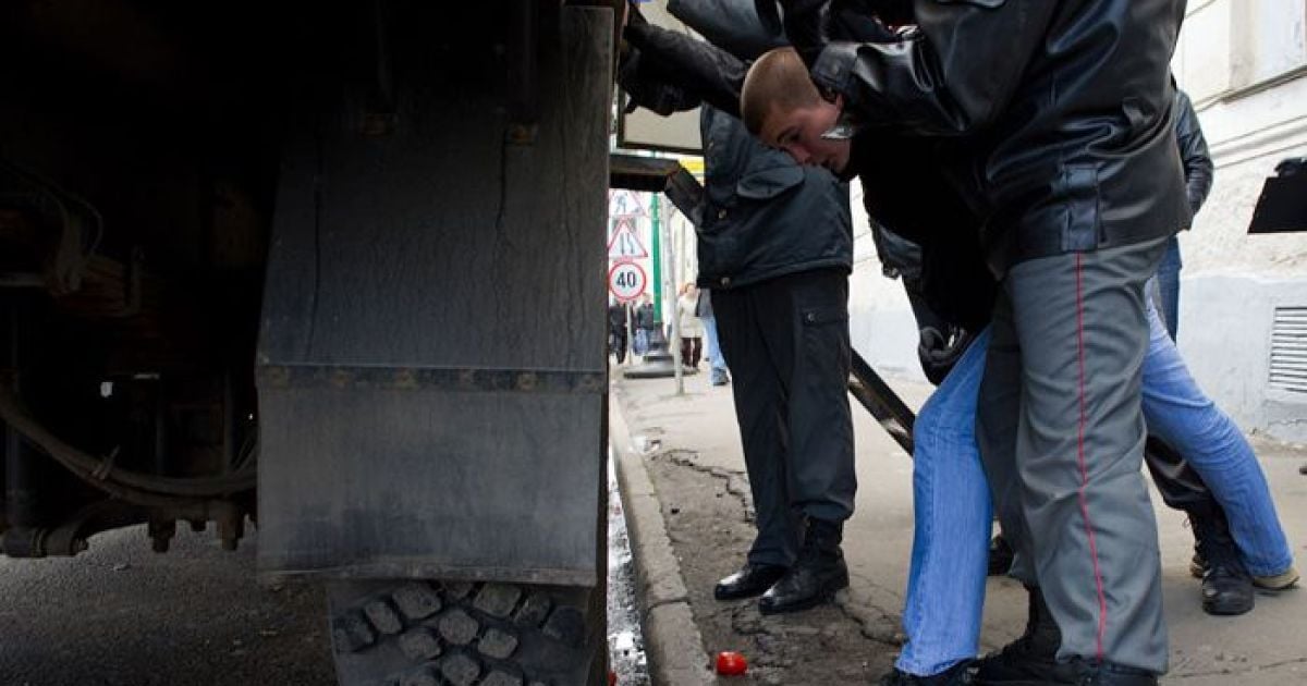 Під час проведення мітингу за права геїв "Марш за рівність" в Москві поліція затримала близько 40 осіб / © Илья Варламов/zyalt.livejournal.com/