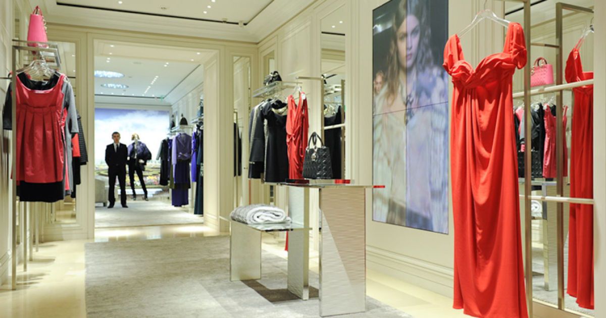 На відкриття нового монобрендового бутіка Dior у Києві прийшли українські тусовщики та зірки.