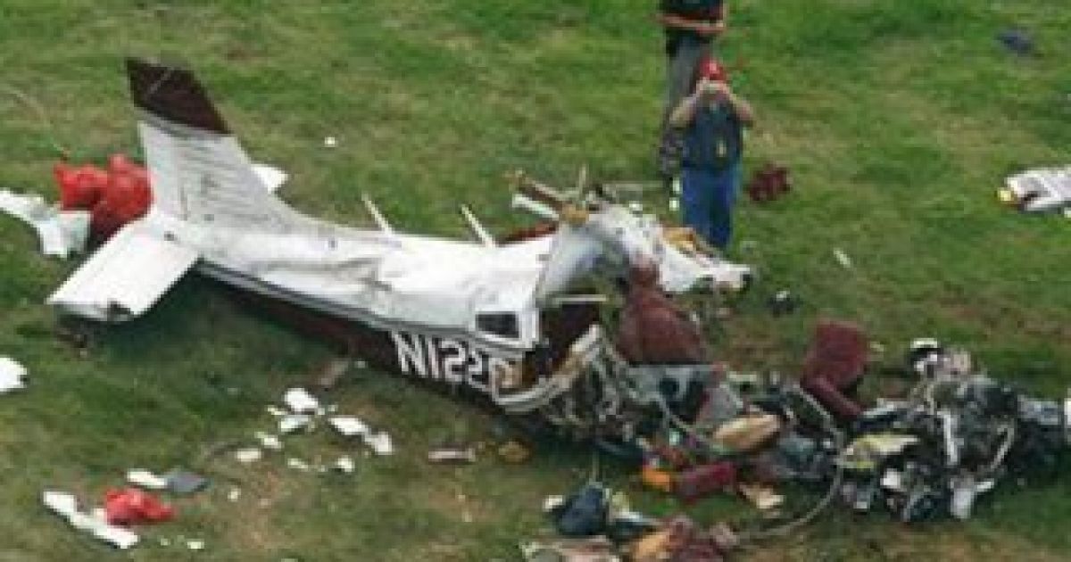 В результаті падіння літака на авіашоу в США, загинули щонайменше 9 осіб, більше 50 людей отримали поранення. / © ukranews.com