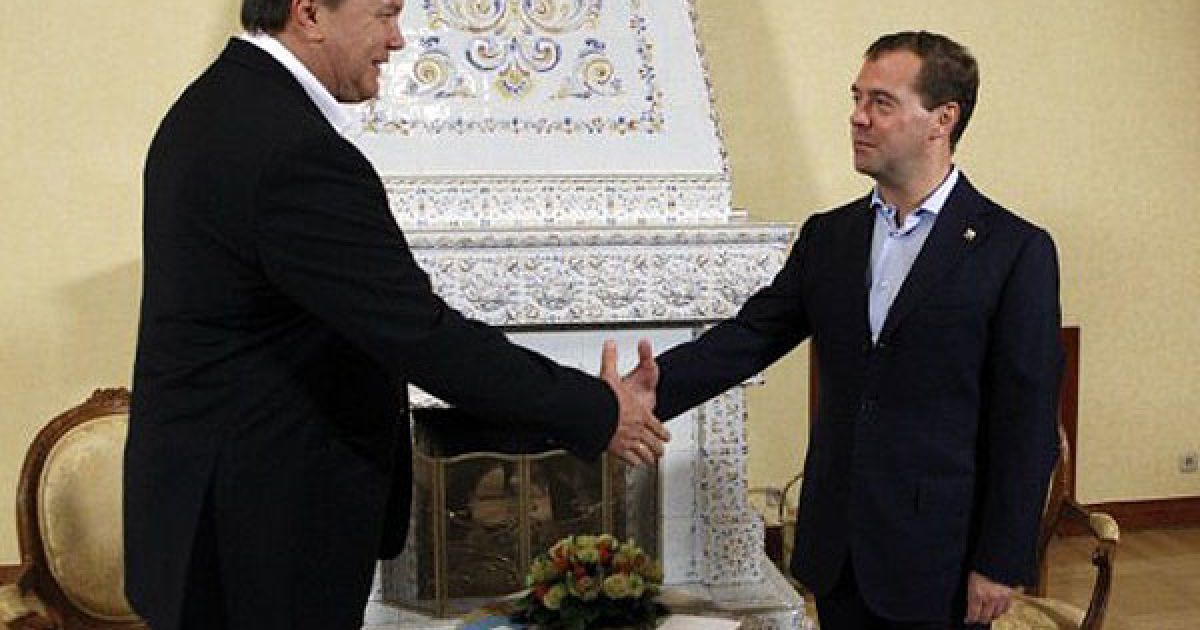 Переговори президента України Віктора Януковича із президентом РФ Дмитром Мєдвєдєвим пройшли у неформальній обстановці в підмосковній резиденції Завидово. / © AFP