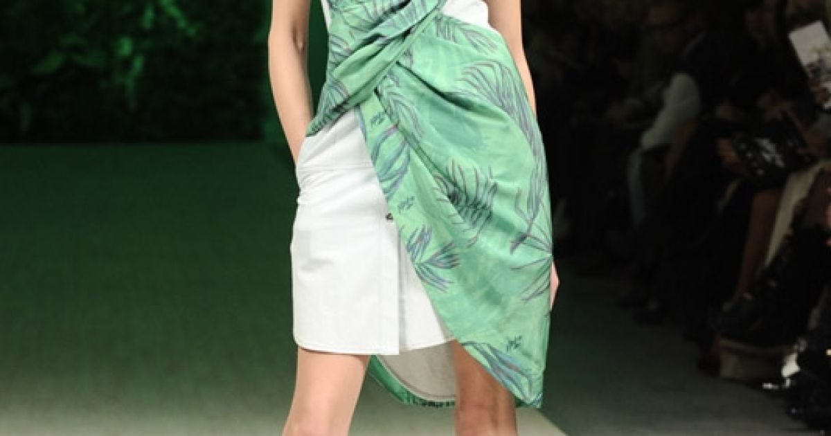 Сніжана Онопка на показі Андре Тана. / © fashionweek.com.ua