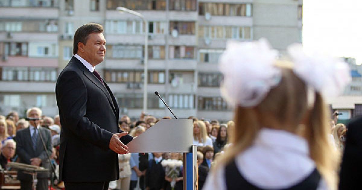 1 вересня президент України Віктор Янукович взяв участь у відкритті новозбудованої Київської інженерної гімназії. / © Офіційний сайт Президента України