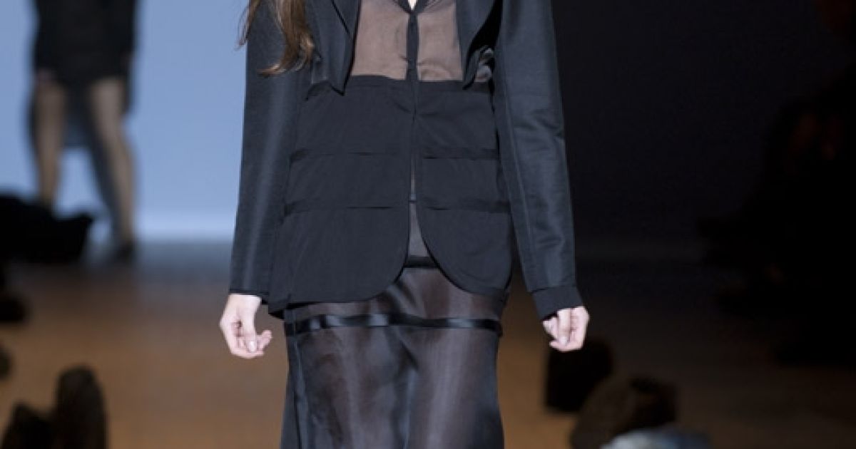 Бренд LUVI шокував мейкапом і оспівуванням смерті. / © fashionweek.com.ua