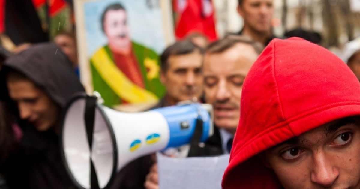 Більше сотні людей виступили за встановлення пам&rsquo;ятника гетьману Мазепі на площі Слави в Києві.