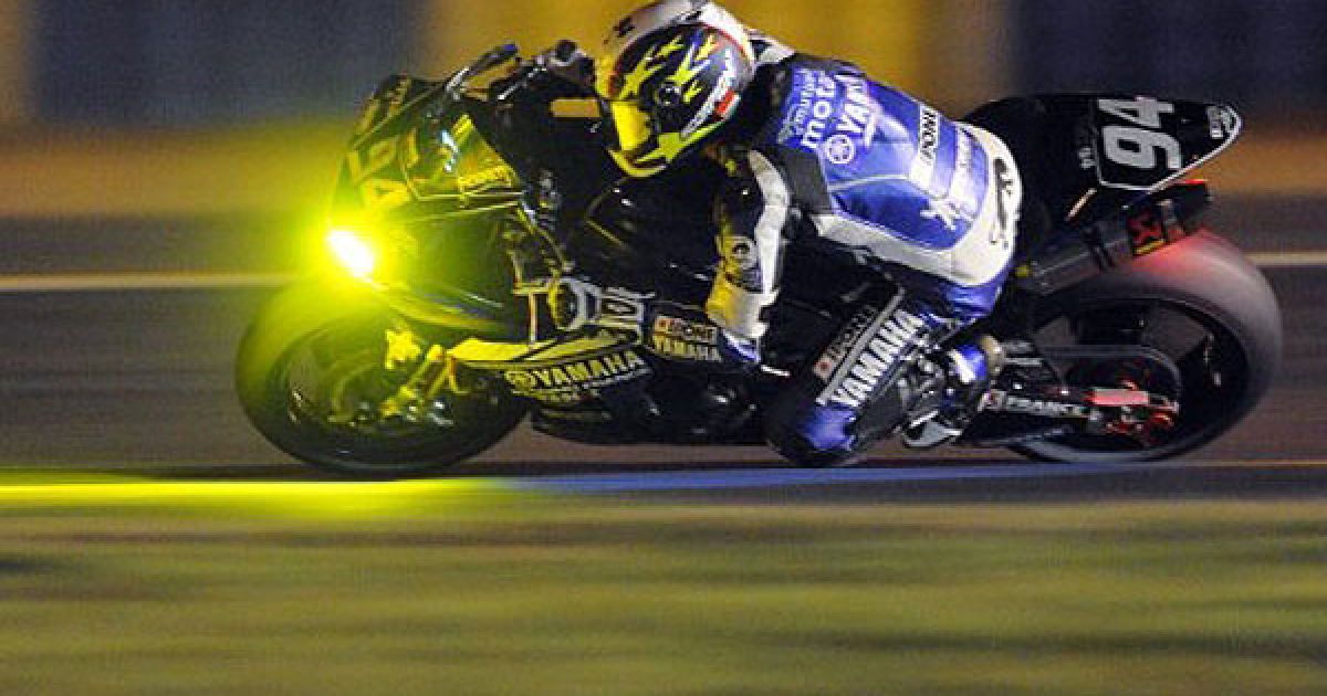 Франція, Ле-Ман. Французький гонщик Кенні Форей на мотоциклі Yamaha бере участь у кваліфікаційній сесії 24-годинної гонки на витривалість Le Mans.