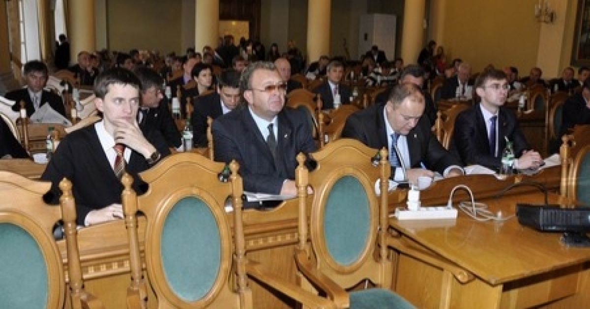 Львівська міськрада обурилась постійними змінами губернаторів