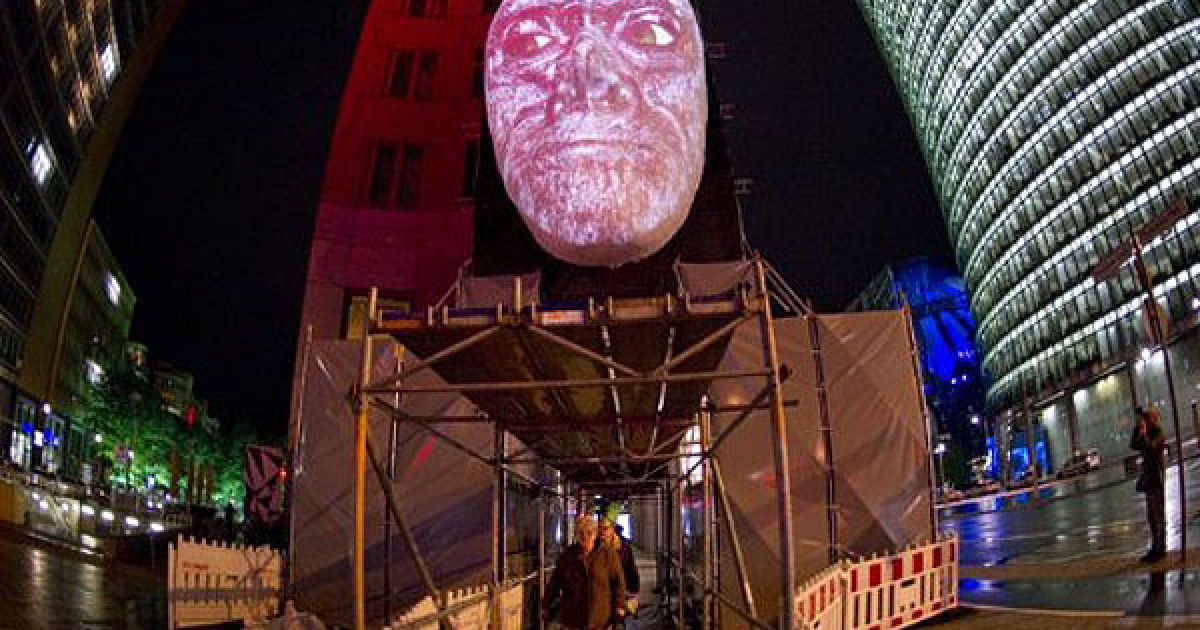 Видовищний фестиваль світла стартував у Берліні / © AFP