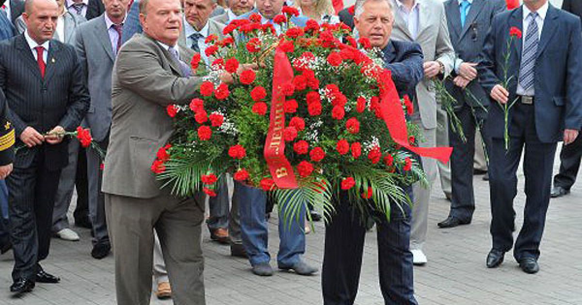 Лідер КПУ Петро Симоненко і глава Компартії РФ Геннадій Зюганов / © УНІАН