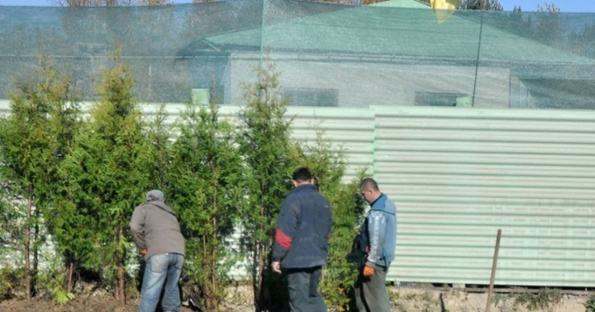 Президент проінспектував стадіон, запевнив що свято відбудеться і завершив свою робочу поїздку до Львова. / © ZAXID.NET