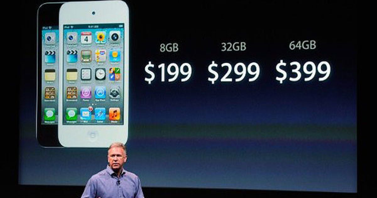Компанія Apple на прес-конференції в Купертіно представила новий смартфон iPhone 4S / © AFP