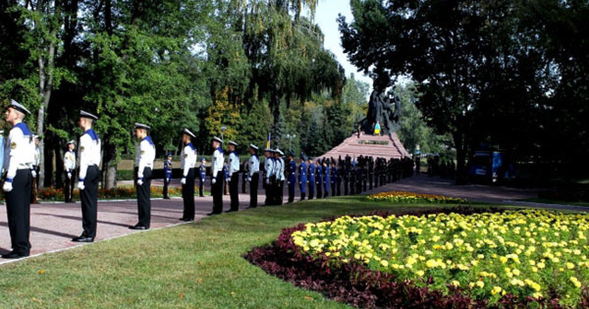 Учасники церемонії вшанували пам&#039;ять жертв Бабиного Яру хвилиною мовчання. / © President.gov.ua