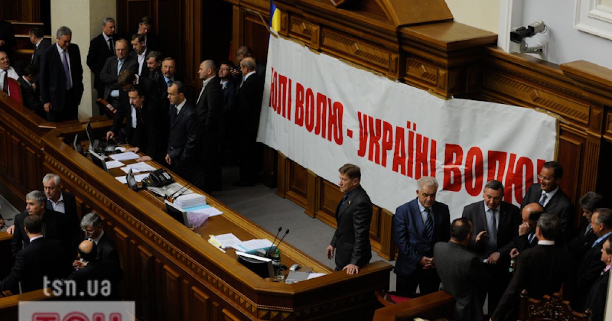 БЮТівці заявили, що не голосуватимуть за проект закону, оскільки жодна з поправок опозиції не була врахована