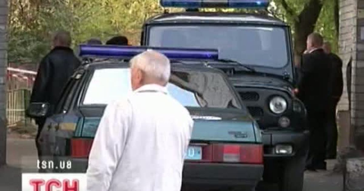 У Чернігові п&#039;яний чоловік розгулював містом з гранатою без чеки