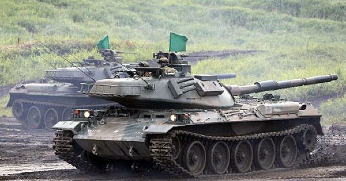 У щорічних військових навчаннях в Японії взяли участь більше 2 тисяч військових та кілька десятків одиниць техніки. / © AFP