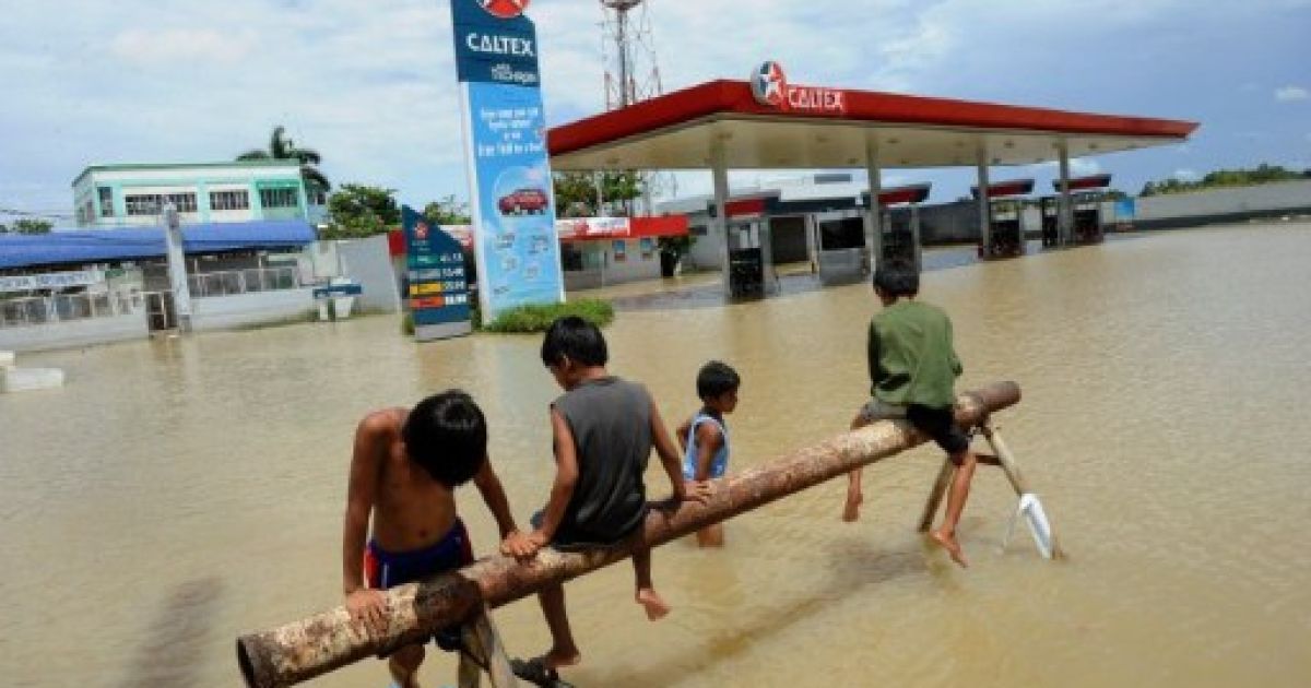 Тайфун "Пабло" наробив лиха на Філіппінах