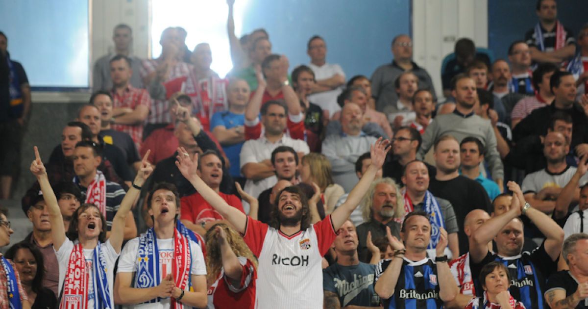 Київське "Динамо" зіграло у результативну нічию 1:1 з англійським "Сток Сіті" у першому турі Ліги Європи.