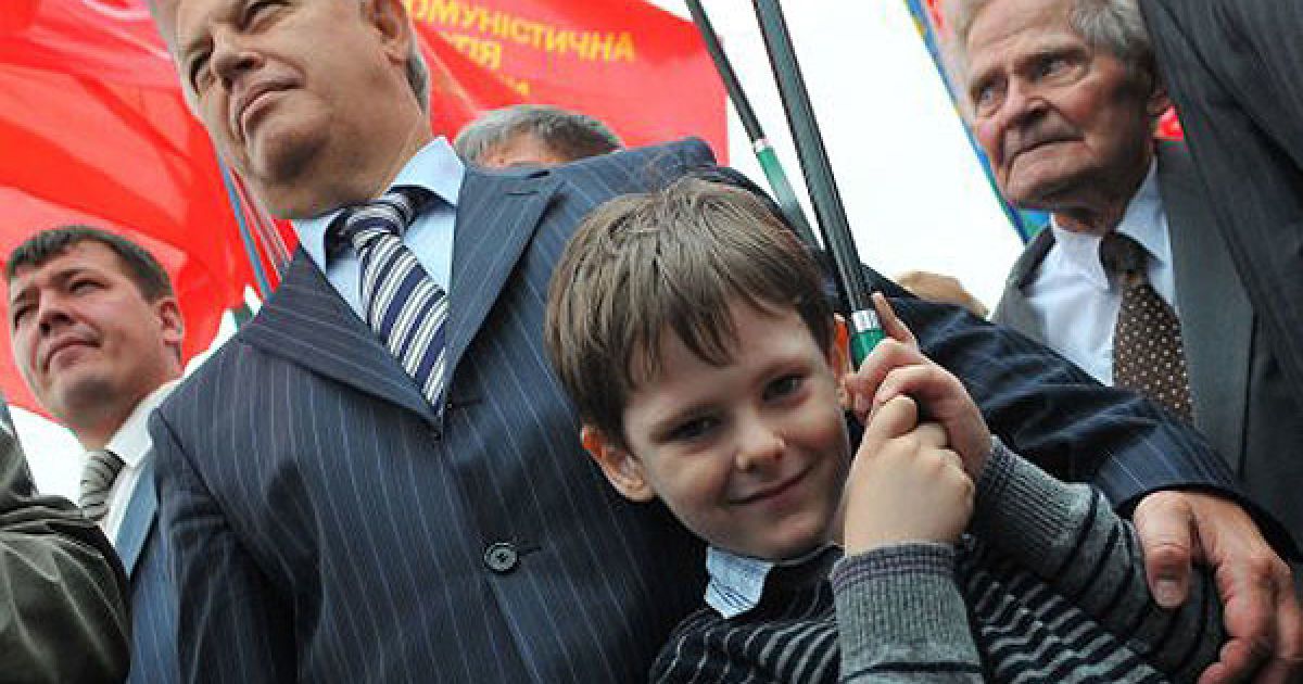 У Донецьку відбувся форум Союзу комуністичних партій, в якому взяли участь представники десяти країн колишнього СРСР: України, Росії, Молдови, Білорусі, Вірменії, Азербайджану та інших. / © УНІАН