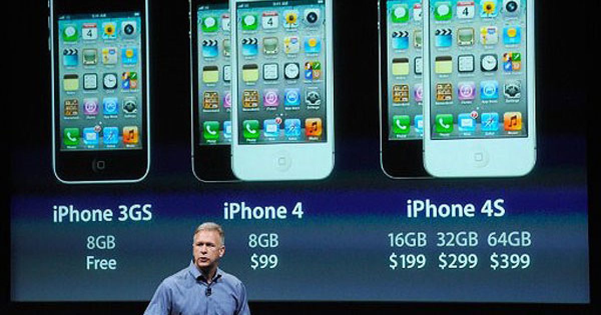 Компанія Apple на прес-конференції в Купертіно представила новий смартфон iPhone 4S / © AFP