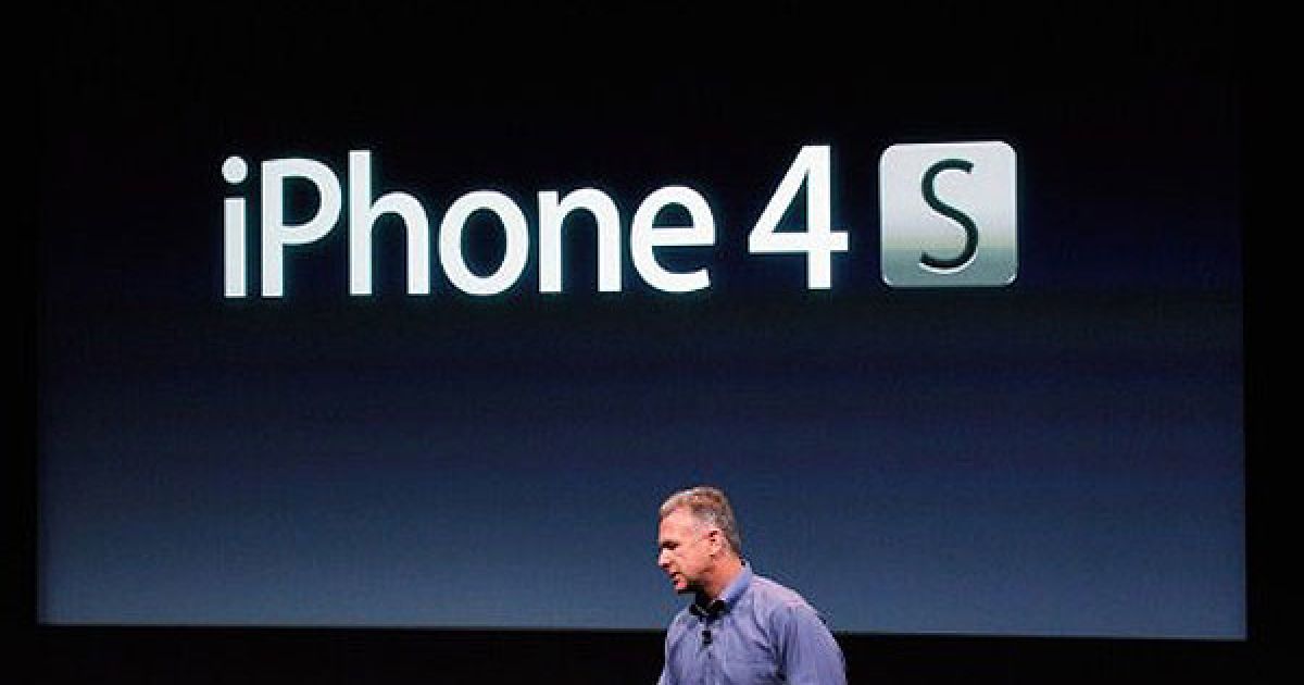 Компанія Apple на прес-конференції в Купертіно представила новий смартфон iPhone 4S / © AFP