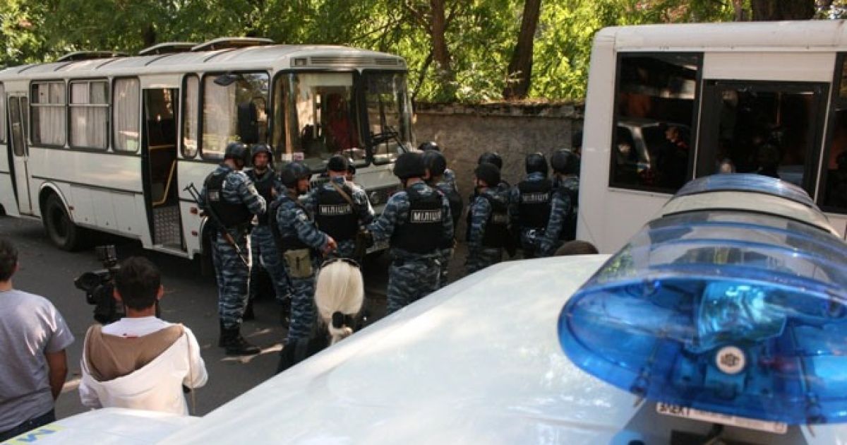 В центрі Одеси було проведено спецоперацію із затримання громадянина РФ Аслана Дікаєва та його посібників, яких розшукують за скоєння вбивства. / © Думская.net