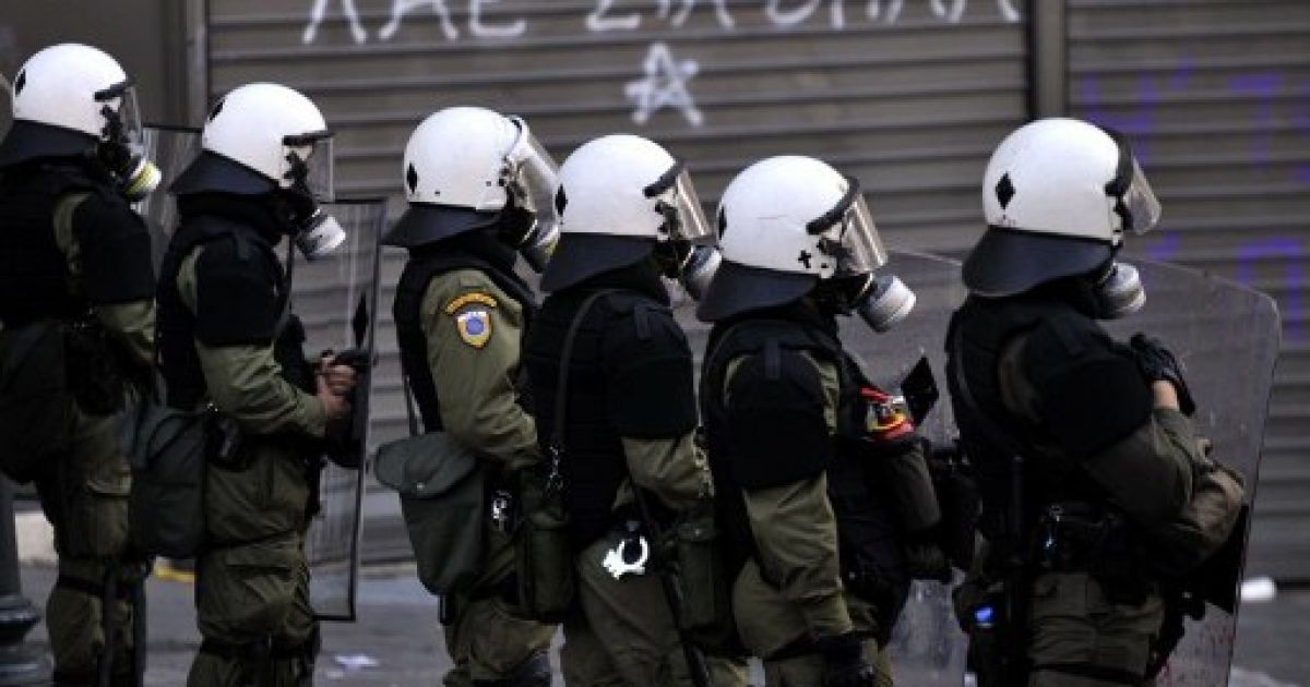 В Афінах сплахнули сутички між владою і мітингувальниками / © AFP