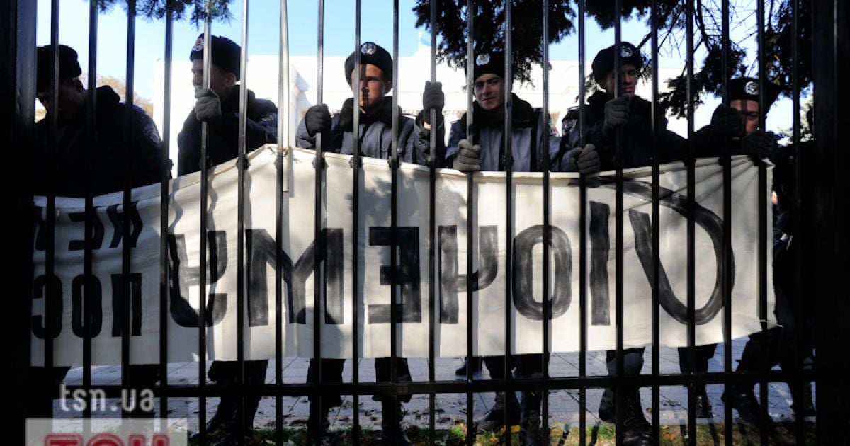 Мітинг чорнобильців під Радою. Ілюстрація